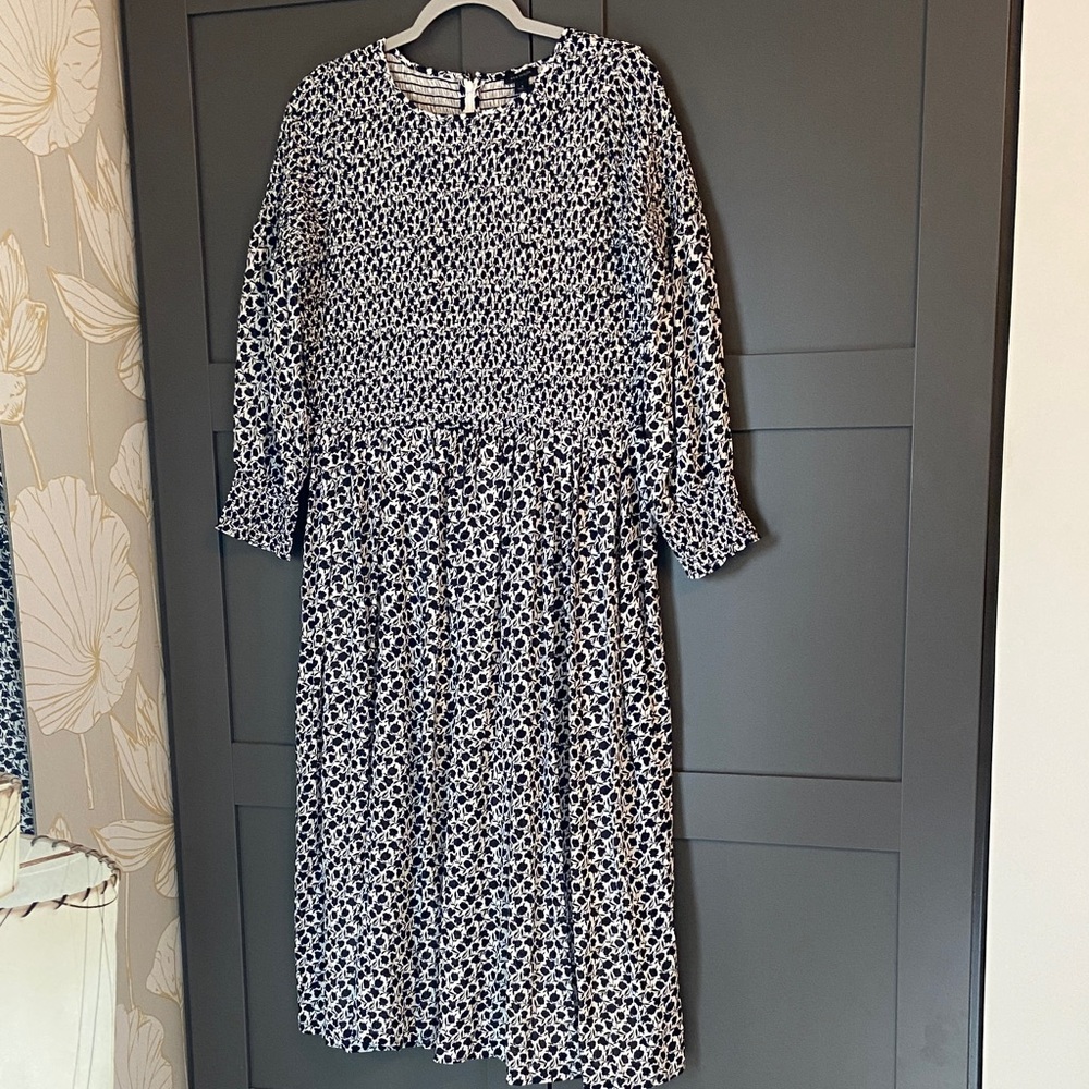 Ann Taylor Black and White Floral Long Sleeve Dress